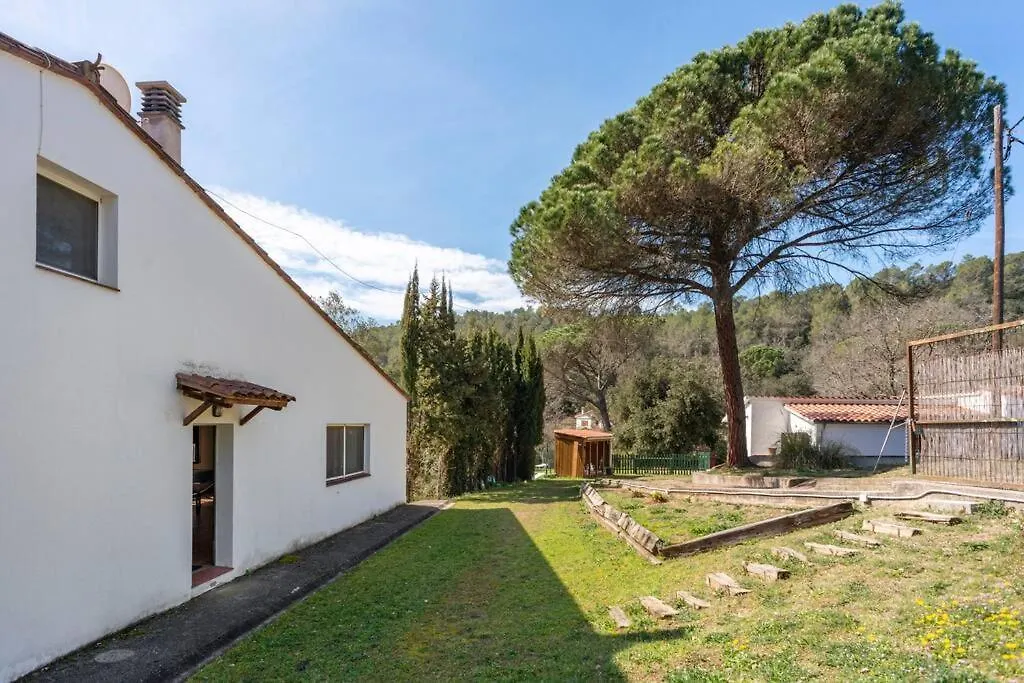 Casa Con Piscina Cerca De Girona contacts